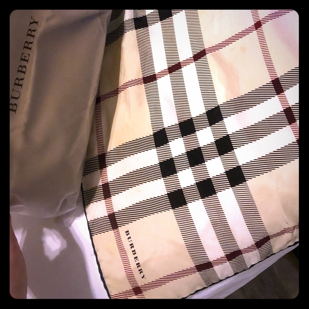 Burberry scarf